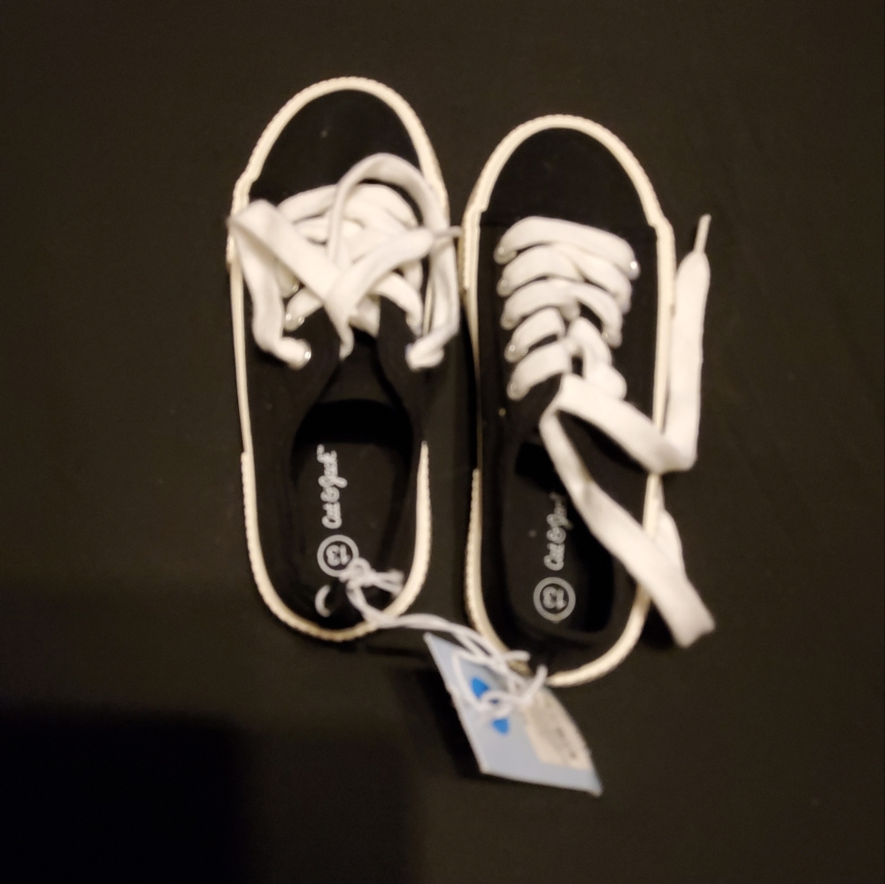 Cat & Jack Black and White Kids Sneakers - Picture 4 of 5